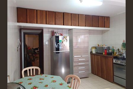 Casa à venda com 180m², 3 quartos e 2 vagas