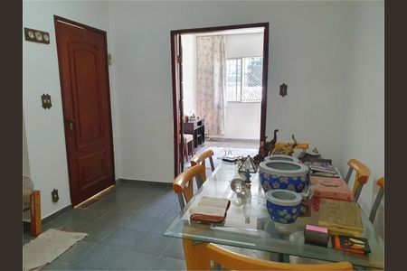 Casa à venda com 180m², 3 quartos e 2 vagas