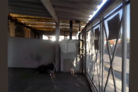 Casa à venda com 122m², 3 quartos e 2 vagas