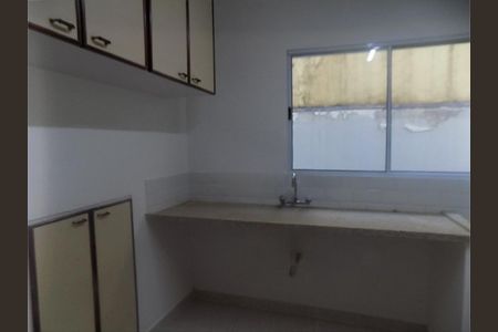 Casa à venda com 122m², 3 quartos e 2 vagas