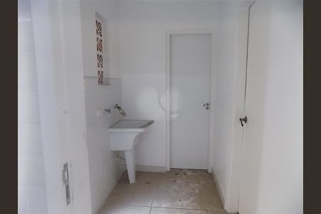 Casa à venda com 122m², 3 quartos e 2 vagas