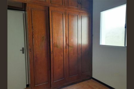 Casa à venda com 122m², 3 quartos e 2 vagas