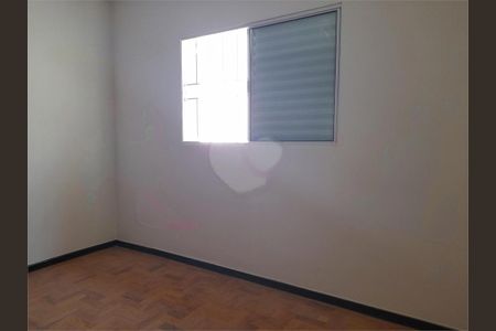 Casa à venda com 122m², 3 quartos e 2 vagas