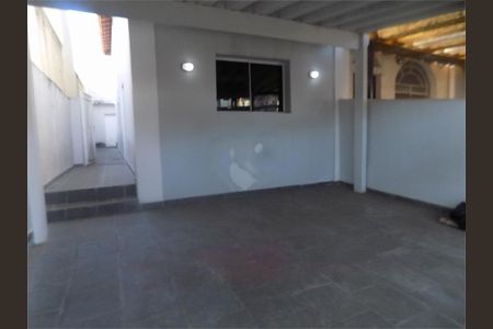 Casa à venda com 122m², 3 quartos e 2 vagas