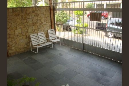 Casa à venda com 225m², 3 quartos e 2 vagas