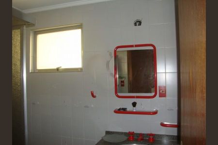 Casa à venda com 225m², 3 quartos e 2 vagas