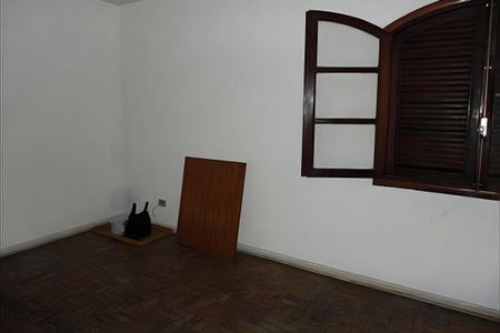 Casa à venda com 4 quartos, 250m² em Jardim Colombo, São Paulo