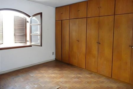 Casa à venda com 4 quartos, 250m² em Jardim Colombo, São Paulo