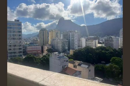 Apartamento à venda com 135m², 2 quartos e sem vaga