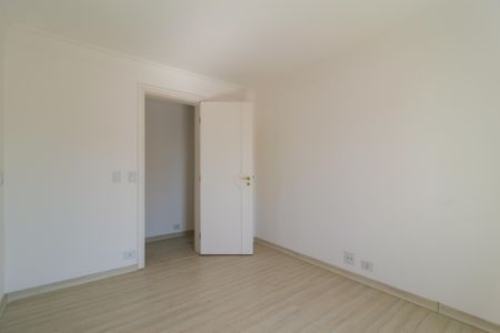 Apartamento à venda com 366m², 3 quartos e 4 vagas Apartamento à venda com 366m², 3 quartos e 4 vagasSuíte 2