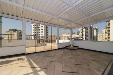 Apartamento à venda com 366m², 3 quartos e 4 vagas Apartamento à venda com 366m², 3 quartos e 4 vagasCobertura