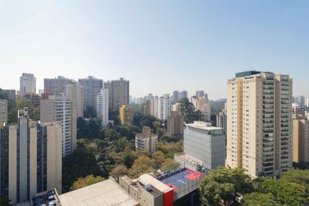 Apartamento à venda com 366m², 3 quartos e 4 vagas Apartamento à venda com 366m², 3 quartos e 4 vagasVista da Suíte 1
