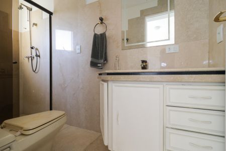 Apartamento à venda com 366m², 3 quartos e 4 vagas Apartamento à venda com 366m², 3 quartos e 4 vagasBanheiro da Suíte 3