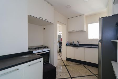Apartamento à venda com 366m², 3 quartos e 4 vagas Apartamento à venda com 366m², 3 quartos e 4 vagasCozinha