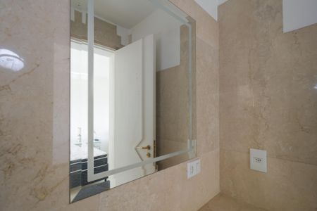 Apartamento à venda com 366m², 3 quartos e 4 vagas Apartamento à venda com 366m², 3 quartos e 4 vagasBanheiro da Suíte 3