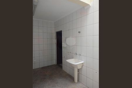 Casa à venda com 3 quartos, 128m² em Vila Carrão, São Paulo