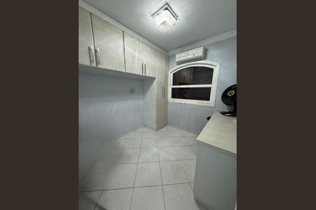 Casa à venda com 257m², 3 quartos e 2 vagas