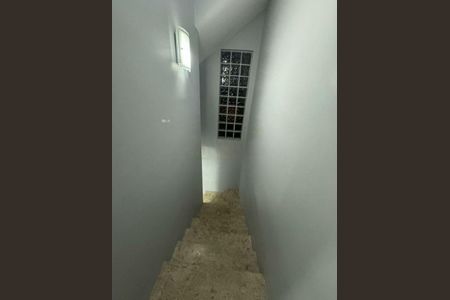 Casa à venda com 257m², 3 quartos e 2 vagas