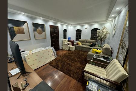 Casa à venda com 257m², 3 quartos e 2 vagas