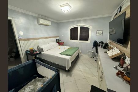 Casa à venda com 257m², 3 quartos e 2 vagas