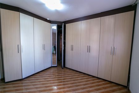 Casa à venda com 119m², 3 quartos e 2 vagasSuíte 
