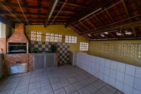 Casa à venda com 119m², 3 quartos e 2 vagasÁrea Externa