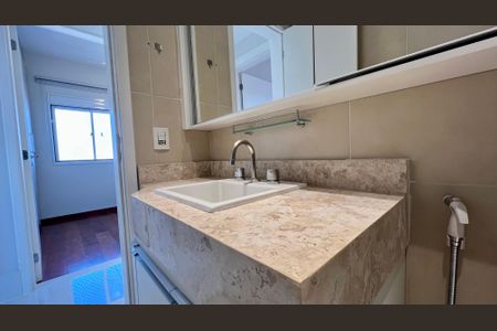 Apartamento à venda com 125m², 3 quartos e 2 vagas Apartamento à venda com 125m², 3 quartos e 2 vagasBanheiro