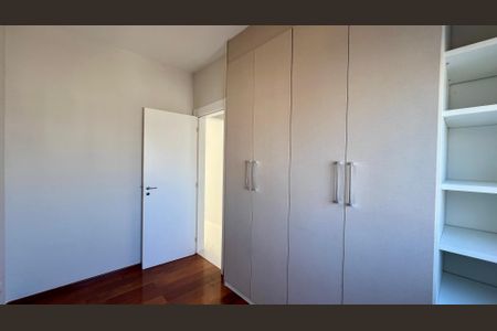 Apartamento à venda com 125m², 3 quartos e 2 vagas Apartamento à venda com 125m², 3 quartos e 2 vagasQuarto 1
