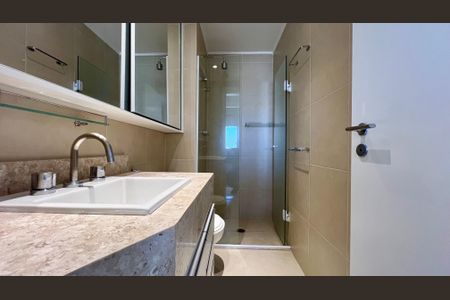 Apartamento à venda com 125m², 3 quartos e 2 vagas Apartamento à venda com 125m², 3 quartos e 2 vagasBanheiro