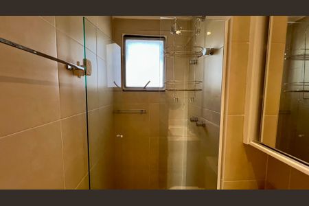 Apartamento à venda com 125m², 3 quartos e 2 vagas Apartamento à venda com 125m², 3 quartos e 2 vagasBanheiro da Suíte