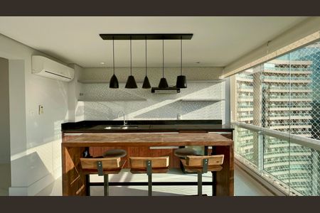 Apartamento à venda com 125m², 3 quartos e 2 vagas Apartamento à venda com 125m², 3 quartos e 2 vagasVaranda gourmet