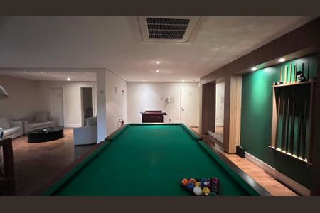 Apartamento à venda com 125m², 3 quartos e 2 vagas Apartamento à venda com 125m², 3 quartos e 2 vagasEnoteca