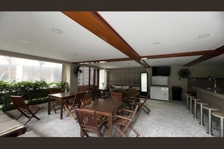 Apartamento à venda com 125m², 3 quartos e 2 vagas Apartamento à venda com 125m², 3 quartos e 2 vagasChurrasqueira