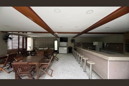 Apartamento à venda com 125m², 3 quartos e 2 vagas Apartamento à venda com 125m², 3 quartos e 2 vagasChurrasqueira