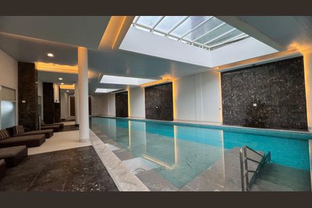 Apartamento à venda com 125m², 3 quartos e 2 vagas Apartamento à venda com 125m², 3 quartos e 2 vagasPiscina Coberta