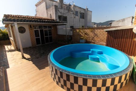 Apartamento à venda com 220m², 4 quartos e 2 vagasCobertura