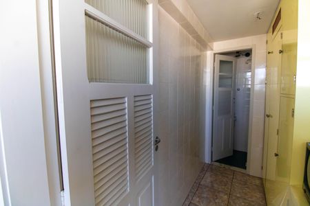 Apartamento à venda com 220m², 4 quartos e 2 vagasQuarto de Serviço