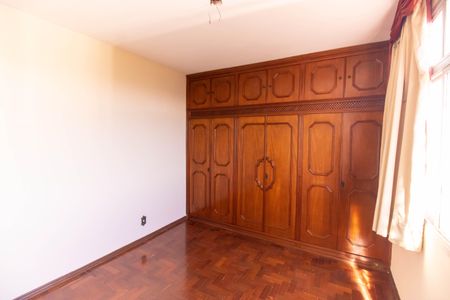 Apartamento à venda com 220m², 4 quartos e 2 vagasSuíte