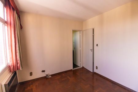 Apartamento à venda com 220m², 4 quartos e 2 vagasSuíte