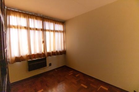 Apartamento à venda com 220m², 4 quartos e 2 vagasQuarto 1