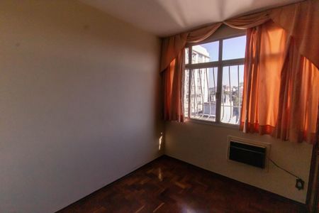 Apartamento à venda com 220m², 4 quartos e 2 vagasQuarto 2