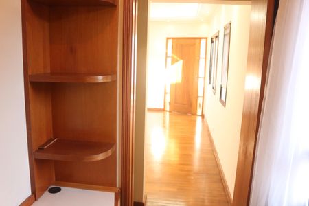 Casa à venda com 312m², 3 quartos e 8 vagasEscritório