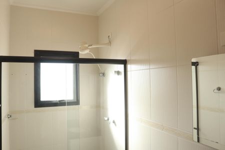 Casa à venda com 312m², 3 quartos e 8 vagasBanheiro da Suíte 3