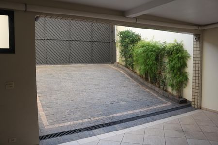 Casa à venda com 312m², 3 quartos e 8 vagasGaragem
