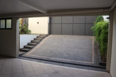 Casa à venda com 312m², 3 quartos e 8 vagasGaragem