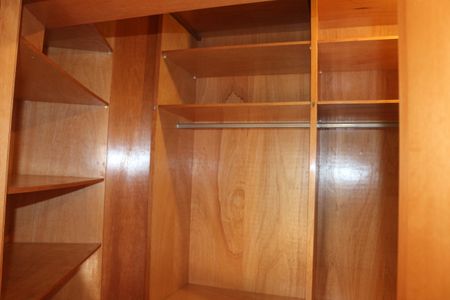 Casa à venda com 312m², 3 quartos e 8 vagasCloset da suíte 1