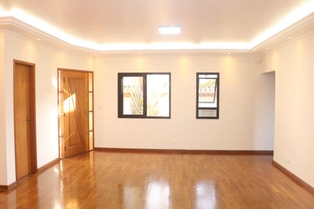 Casa à venda com 312m², 3 quartos e 8 vagasSala