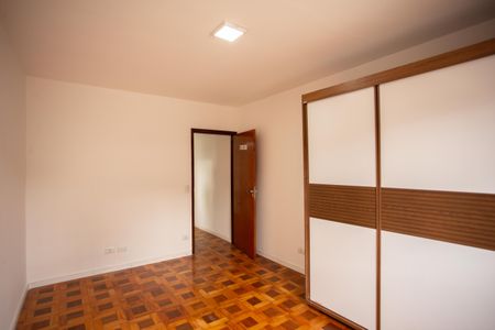 Casa à venda com 256m², 3 quartos e 2 vagasQuarto 1