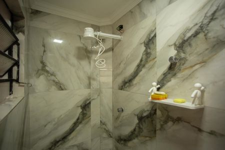 Casa à venda com 256m², 3 quartos e 2 vagasBanheiro de Serviço