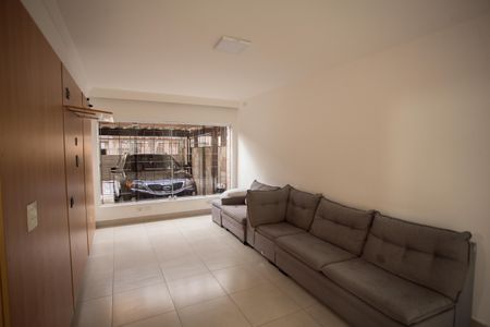 Casa à venda com 256m², 3 quartos e 2 vagasSala